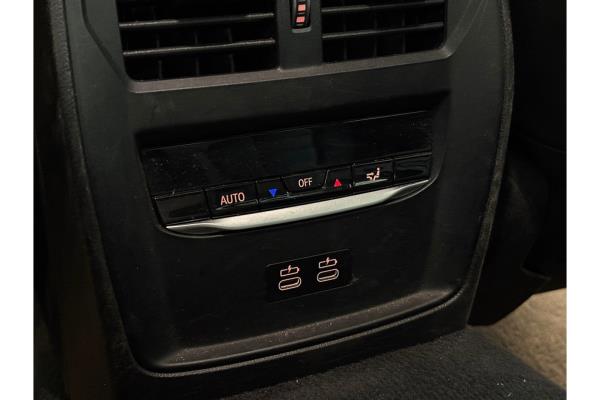 BMW 320e Business Edition Plus 276pk 2022 (Origineel-NL) 3-Serie, P-004-RS