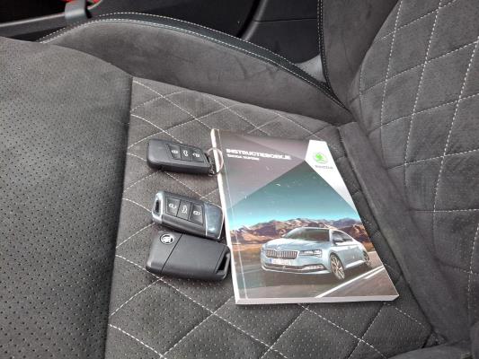 Skoda Superb Combi 1.5 TSI ACT Limited Sportline Business 150 pk 2023, S-466-PR