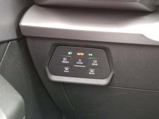 SEAT Leon FR ST Business Intense 1.0 TSI 110pk 2022 (Origineel-NL), R-319-NB