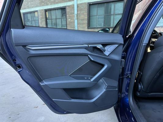 Audi A3 Sportback 35 TFSI Business edition 150pk 2020 (Origineel-NL+1e eignaar), J-594-JG