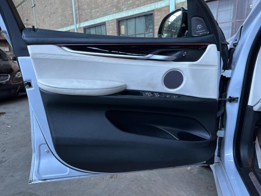 BMW X5 xDrive50i 4.4 V8 M-Sport High Executive F15 449pk 2017, K-353-TD