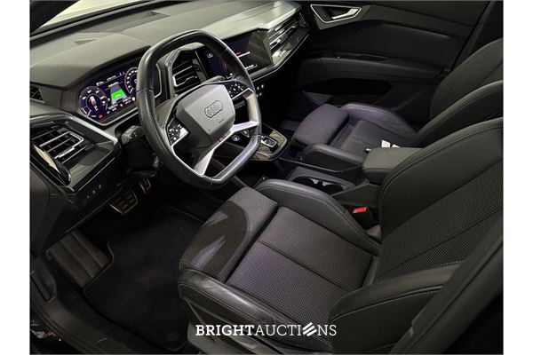 Audi Q4 35 Launch edition S Competition 55 kWh 2022 (Origineel-NL), P-141-FF