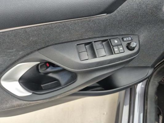 Toyota Yaris Vvt-I HYBRID Lounge 1.5 92pk 2021