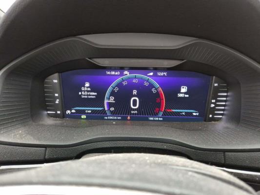 Škoda Karoq Sportline Business 1.5 TSI DSG 150pk 2022, S-582-JL