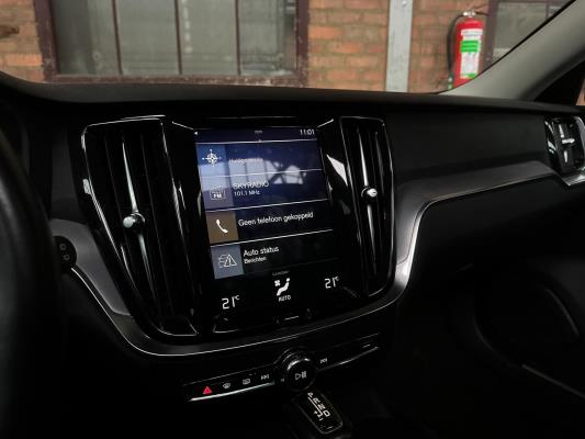 Volvo V60 2.0 T4 Momentum Proline 188pk 2019 (Origineel-NL), ZP-740-L