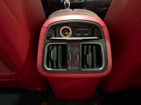 Maserati Levante 3.0 V6 D AWD 275pk 2017 (Origineel-NL), ND-376-K