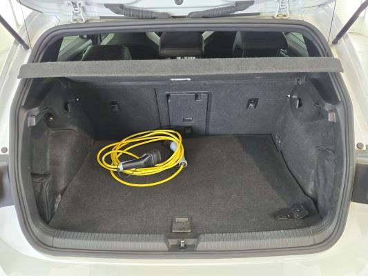 Volkswagen Golf eHybrid GTE 1.4 258pk 2021, X-050-ZD