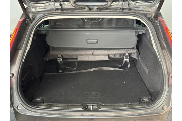 Volvo V60 Cross Country Pro 2.0 AWD 190pk 2020 (Origineel-NL), G-715-ZL