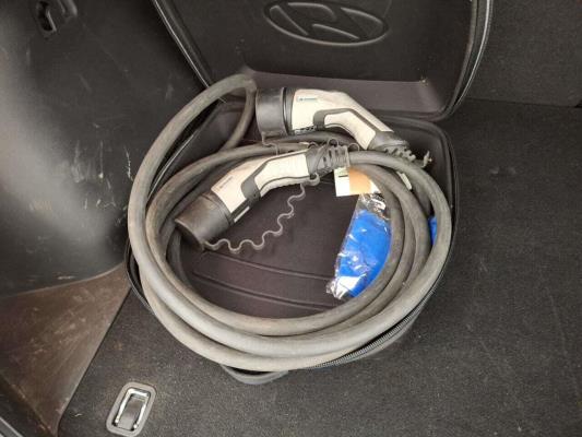 Hyundai Kona EV Fashion 64 kWh 204pk 2023 (Origineel-NL), S-160-ZB