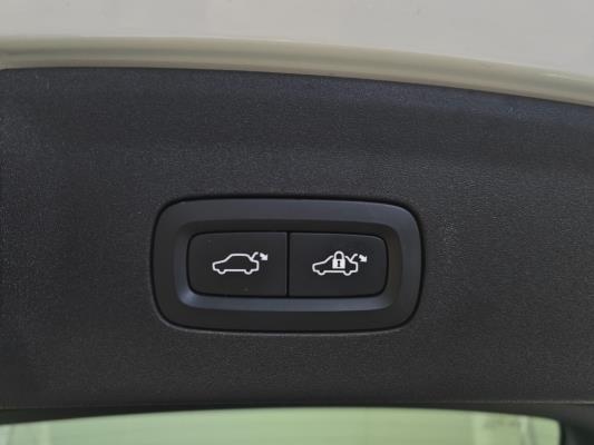 Polestar 2 Long Range Dual Motor Launch Edition 78 kWh 408pk 2020 (Origineel-NL), J-686-LH