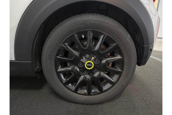 MINI Mini Classic 33 kWh 184pk 2022 (Origineel-NL), P-348-ZV