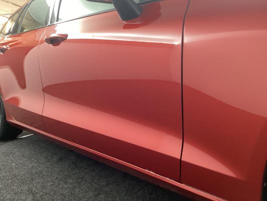 Volvo V60 B3 R-Design 2.0 163pk 2021 (Origineel-NL), L-711-FN