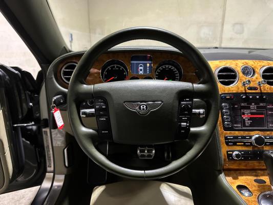 Bentley Continental GTC 6.0 W12 560pk 2004, 43-NV-TN
