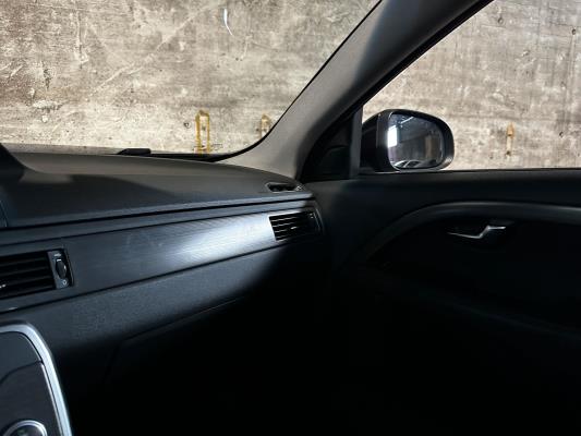 Volvo V70 2.0 T5 Summum 241pk 2017, Z-082-HJ