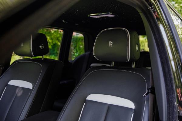 Rolls-Royce Cullinan 6.75 V12 (NOVITEC-WIDEBODY) 570pk 2021