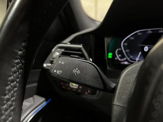 BMW 330e Touring Business Edition Plus 184hp 2021 3er (Original-NL + 1. Besitzer) L-480-TL