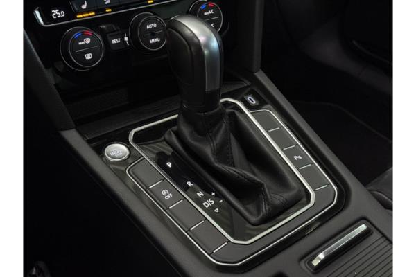 Volkswagen Passat Elegance Business R 1.5 TSI 150pk 2020 (Origineel-NL), H-005-BZ