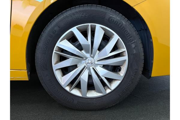 Peugeot 208 Like 1.2 PureTech 74pk 2022 (Origineel-NL), P-876-FX