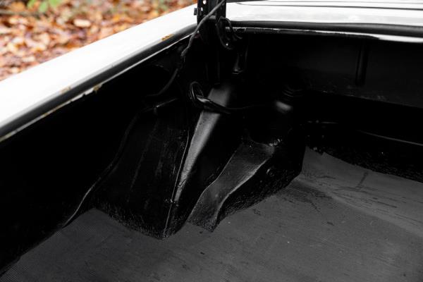 Mercedes-Benz 280 SL Pagode – Handgeschakeld – EU-uitvoering – 2.8 liter zes-in-lijn. 