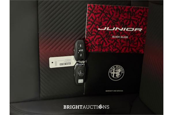 Alfa Romeo Junior Turbo Hybrid Ibrida Speciale 1.2 156pk 2025 (Origineel-NL), HRH-58-H