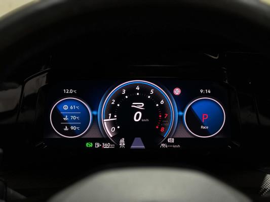 Volkswagen Golf VIII R 4Motion 20th Annniversary -AKRAPOVIC- 2.0 TSI 320pk 2023 LIMITED (Golf 8), NL-KENTEKEN