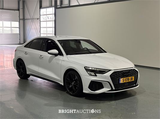 Audi A3 Limousine 30 S edition TFSI 110pk 2023 (Origineel-NL), S-178-JB