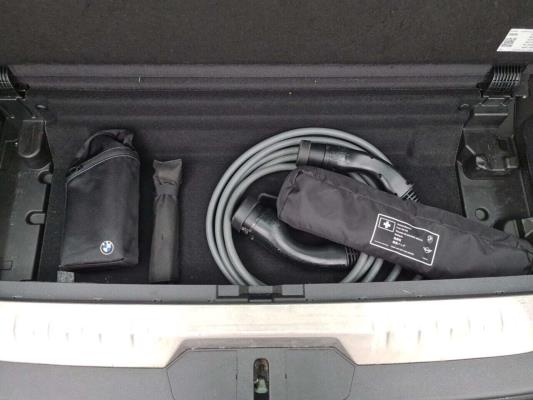 BMW 320e Touring M Sport 272pk 2022 (Origineel-NL) 3-Serie, R-268-NT