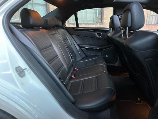 Mercedes-Benz E63 AMG 6.3 V8 -CARBON- 525pk 2010 (Origineel-NL), 47-LKB-6