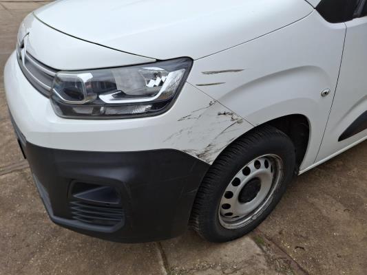 Citroen Berlingo 1.5 BlueHDI Club XL 99 pk 2021, VKN-18-K