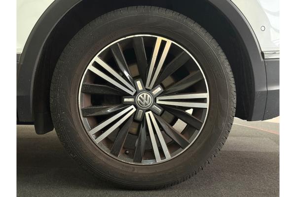 Volkswagen Tiguan ACT Highline 1.4 TSI 149pk 2017 (Origineel-NL), NV-667-S