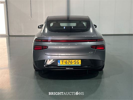 XPeng P7 RWD Long Range 86 kWh 276pk 2023 (Origineel-NL), T-676-SG