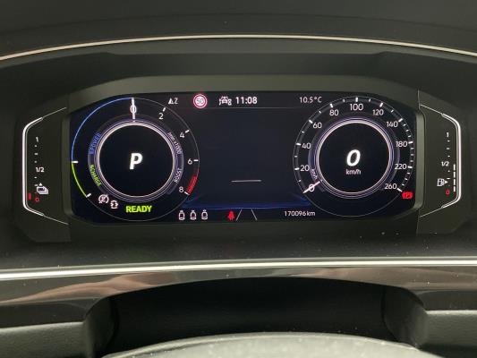 Volkswagen Tiguan eHybrid R-Line Business 1.4 TSI 265pk 2022 (Origineel-NL), P-225-HR