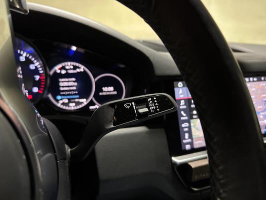 Porsche Cayenne Coupé 3.0 V6 E-Hybrid 462pk 2019 (Origineel-NL), G-145-HL