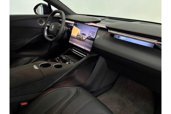 Lotus Eletre EDS 450 4WD 112 kWh 612pk 2023 (Origineel-NL), X-319-JJ