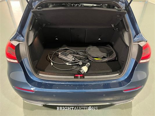 Mercedes-Benz A250 e Business Solution Luxury Limited 262pk 2021 (Origineel-NL) A-klasse, L-311-XT