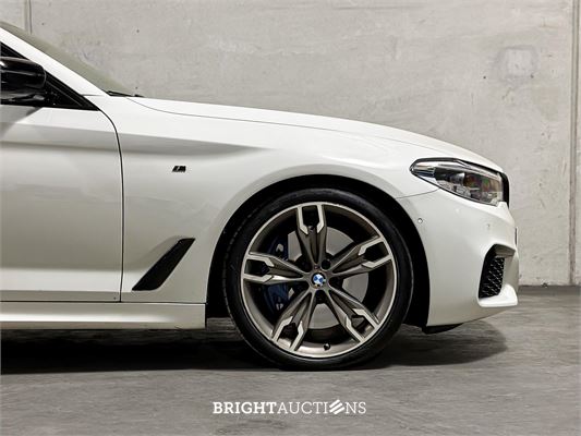 BMW M550i xDrive High Executive 462pk 2018 5-serie, KKP-44-R