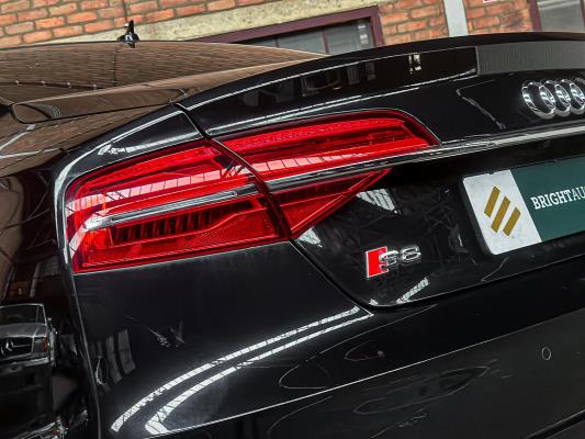 Audi S8 Sedan 4.0 TFSI Quattro V8 Biturbo 520pk 2014 - 52.000 km