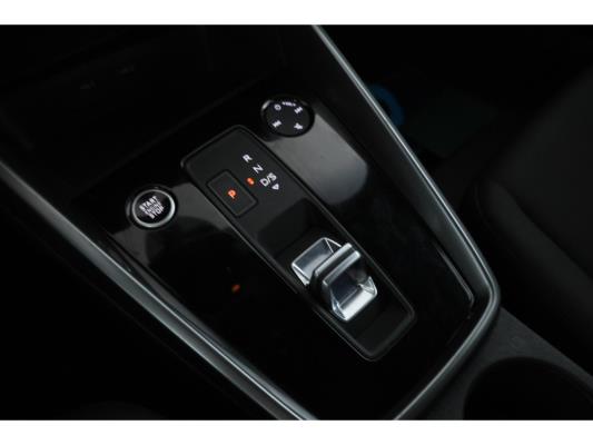 Audi A3 Sportback 30 S edition TFSI 122pk 2022, JLR-80-R