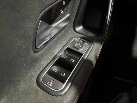 Mercedes-Benz A200 Business Solution AMG 163pk 2019 (Origineel-NL) A-Klasse, XH-436-L