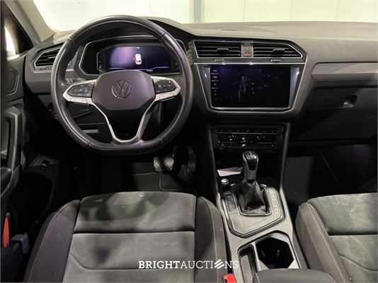 Volkswagen Tiguan Life Business 1.5 TSI 150pk 2021 (Origineel-NL), N-209-BL