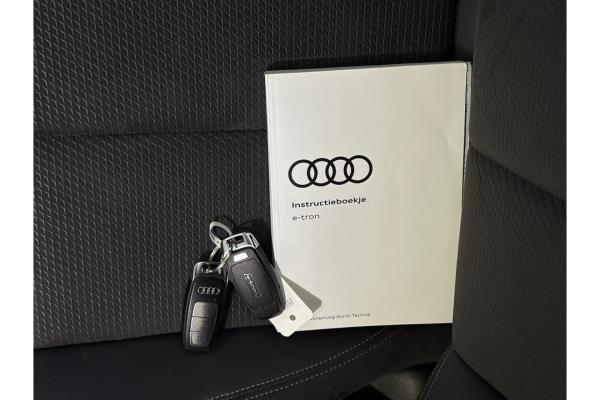 Audi e-tron 55 S edition Quattro 95 kWh 408pk 2021 (Origineel-NL), L-559-DX