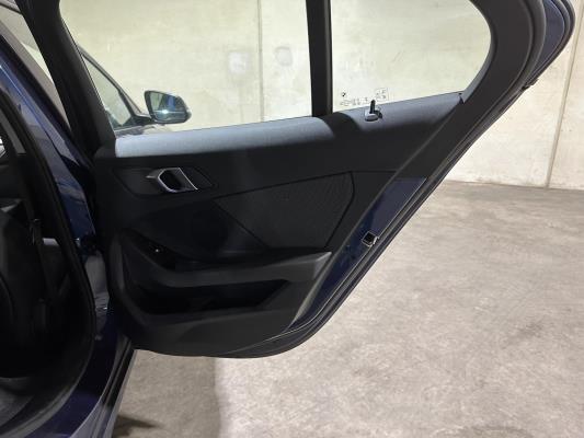 BMW 118i Introduction Edition 136hp 2023 (Original-NL+1st owner) 1-series, T-589-KN