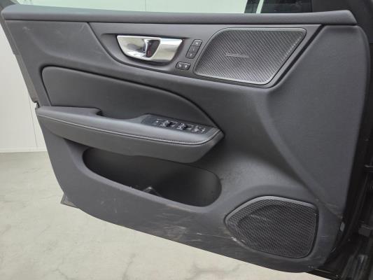 Volvo V60 T6 Recharge R-Design 2.0 AWD 398pk 2022 (Origineel-NL), P-467-DX