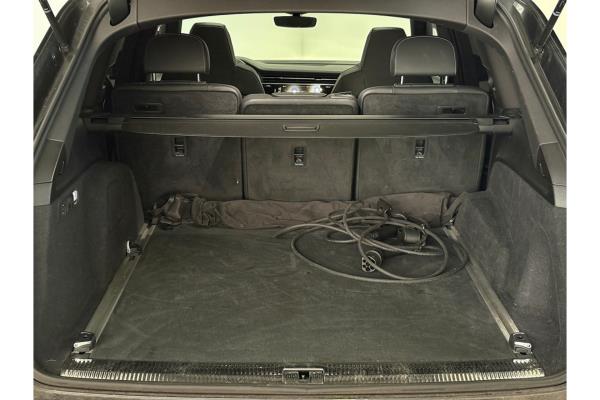 Audi Q7 60 TFSI e Pro Line S Competition Quattro 476pk 2023, S-682-TL