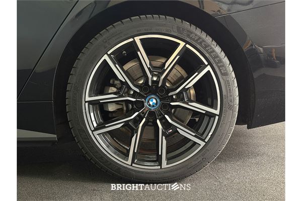 BMW i4 eDrive35 70 kWh 2023 (Origineel-NL), X-963-DD