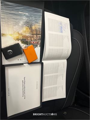 Volvo XC40 Recharge Plus 70 kWh 232pk 2023 (Origineel-NL), S-106-XG