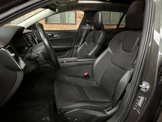 Volvo V60 2.0 T4 Momentum Proline 188pk 2019 (Origineel-NL), ZP-740-L