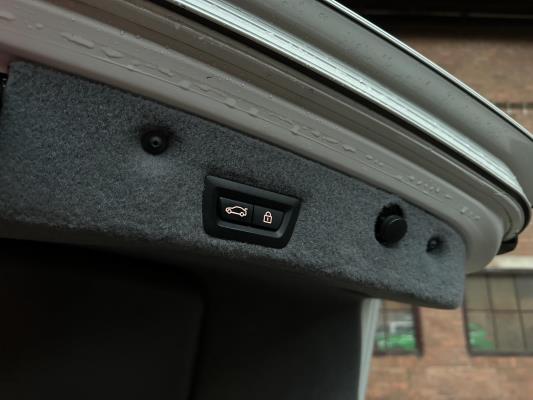 BMW ActiveHybrid7 F04 4.4 V8 465pk 2011 F04 Youngtimer