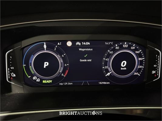Volkswagen Tiguan eHybrid R-Line Business 1.4 TSI 265pk 2023 (Origineel-NL), S-332-LX