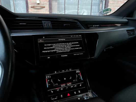 Audi e-tron 55 quattro Advanced edition 95 kWh 408pk 2021 (Origineel-NL+1e eigenaar), N-206-TT